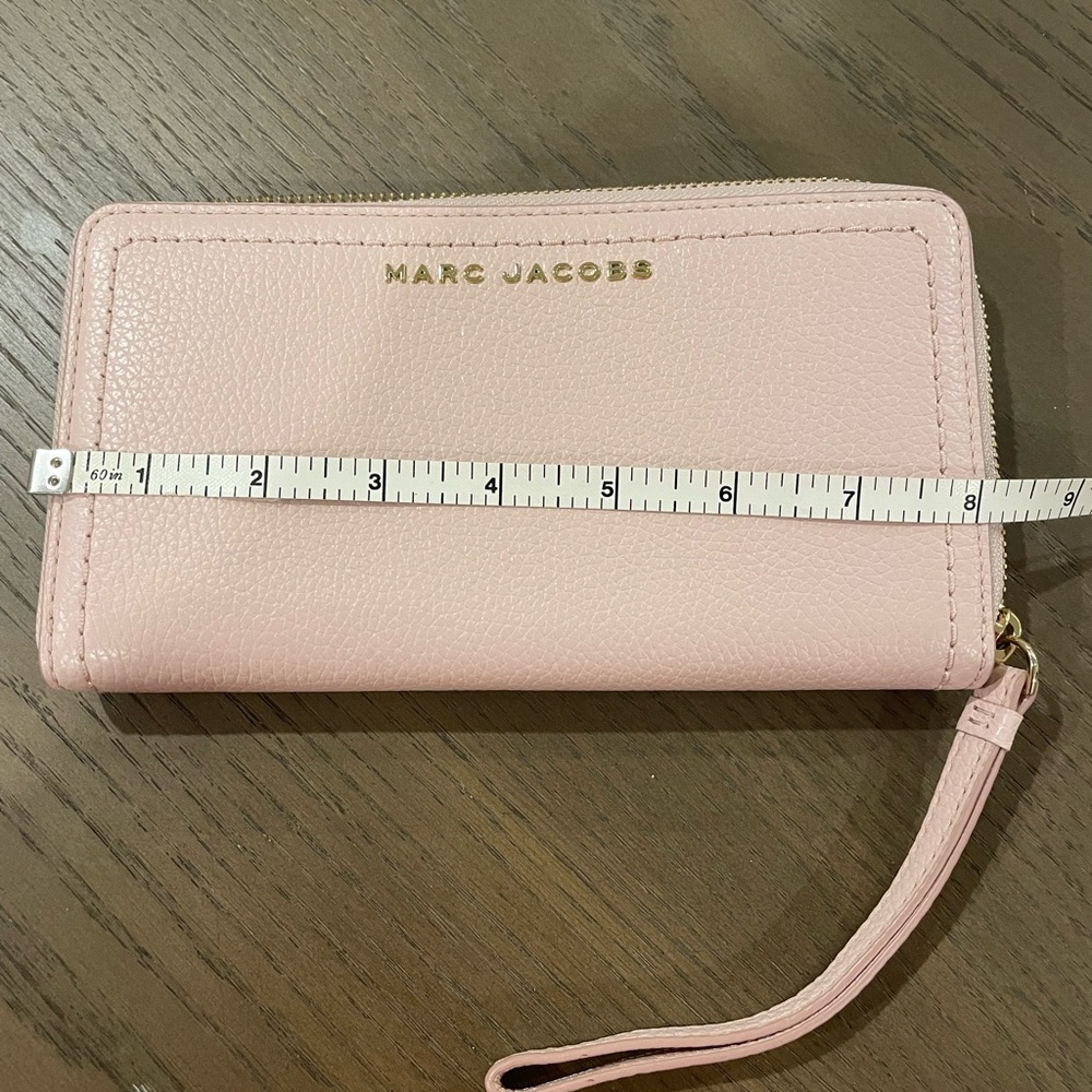 Marc Jacobs Pale Pink Zip-Around Wristlet Wallet
